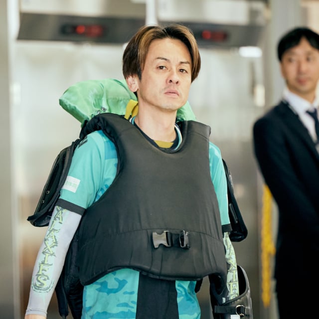 井口  佳典